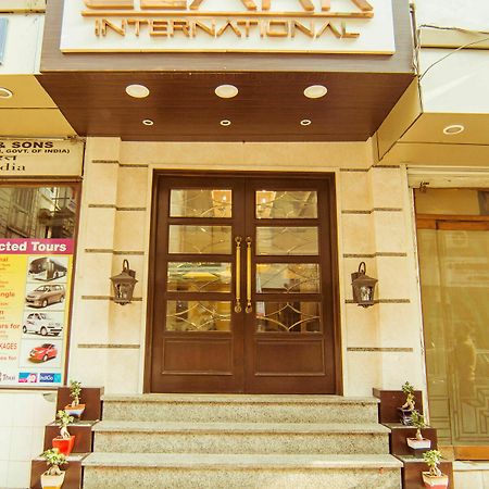 Clark International Hotell Delhi  Exteriör bild